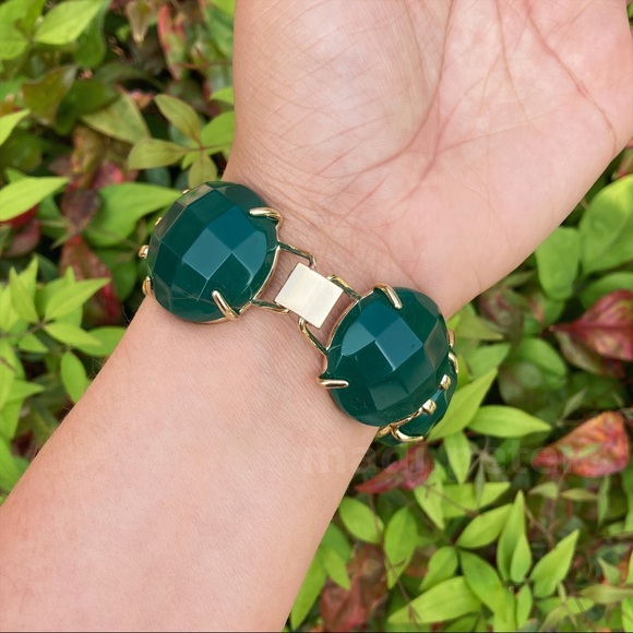 Kendra Scott Cassie Bracelet in Green Onyx - Picture 3 of 7